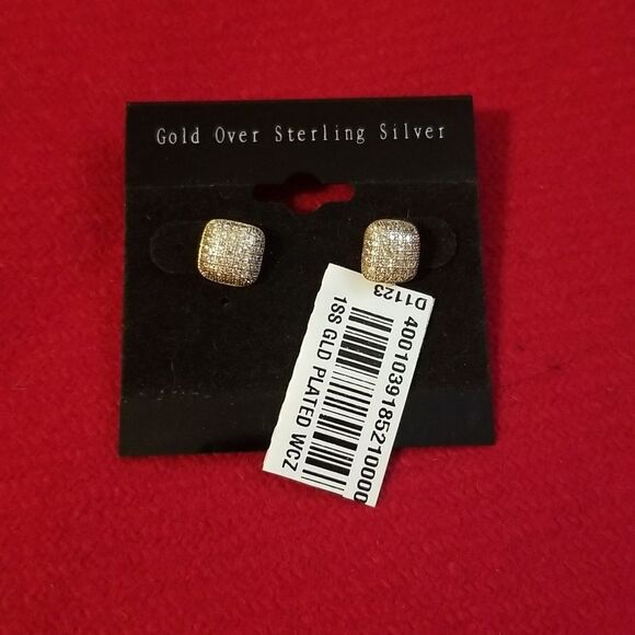 Jewelry - !!NWT Sterling Silver with Gold Plating Post Earrings